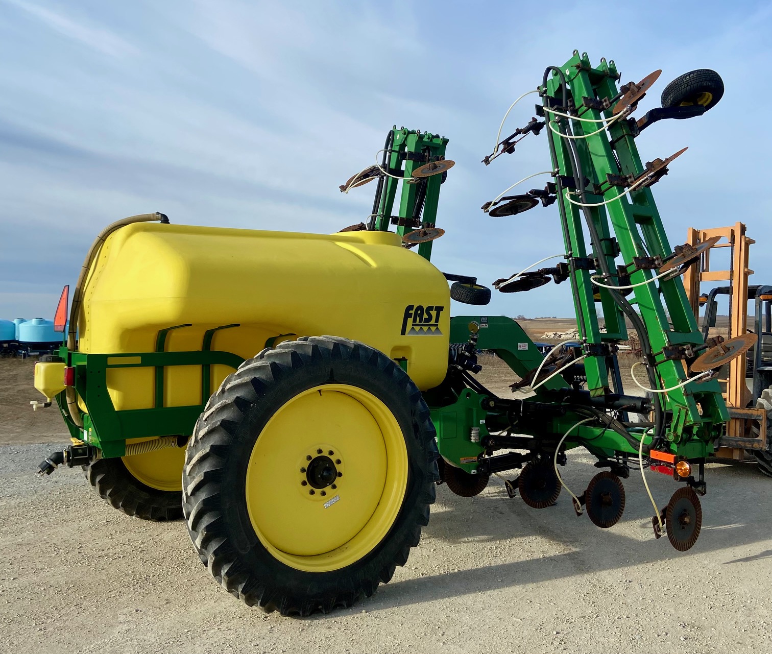 USED FAST APPL 8118 23R 2014 5 SECTION - 502-3103399